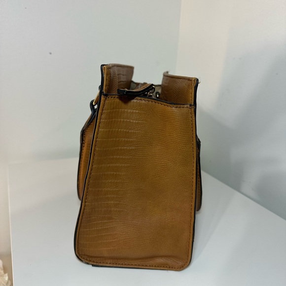 Aldo floral handbag - Picture 3 of 3